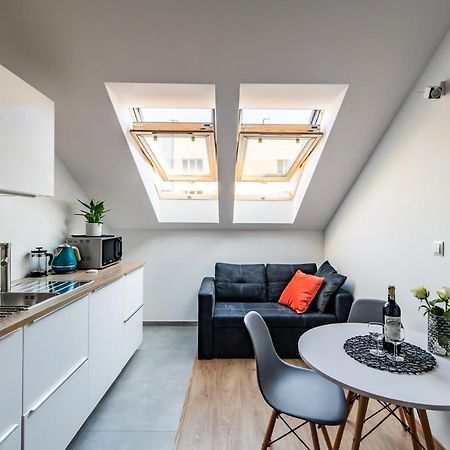 Neo Sky Apartment, Free Parking, 15 Min Walk Old Town&Kazimierz - By Homelike Krakow Dış mekan fotoğraf