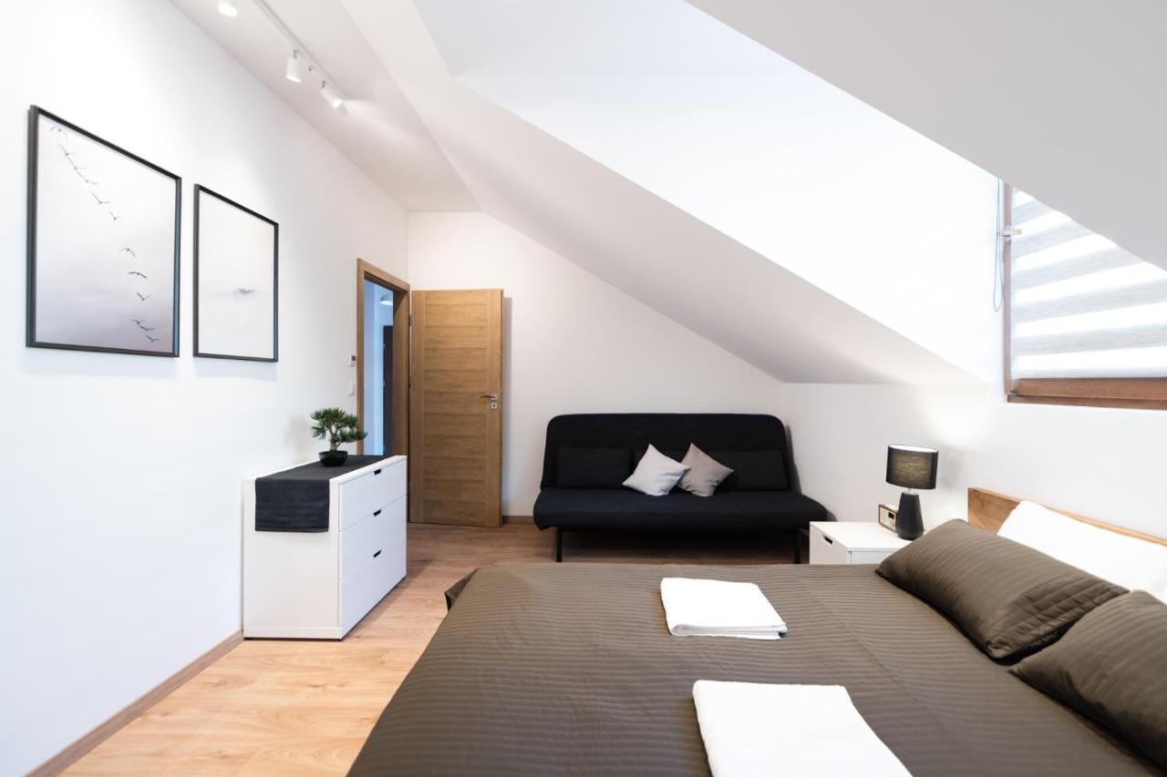 Neo Sky Apartment, Free Parking, 15 Min Walk Old Town&Kazimierz - By Homelike Krakow Dış mekan fotoğraf