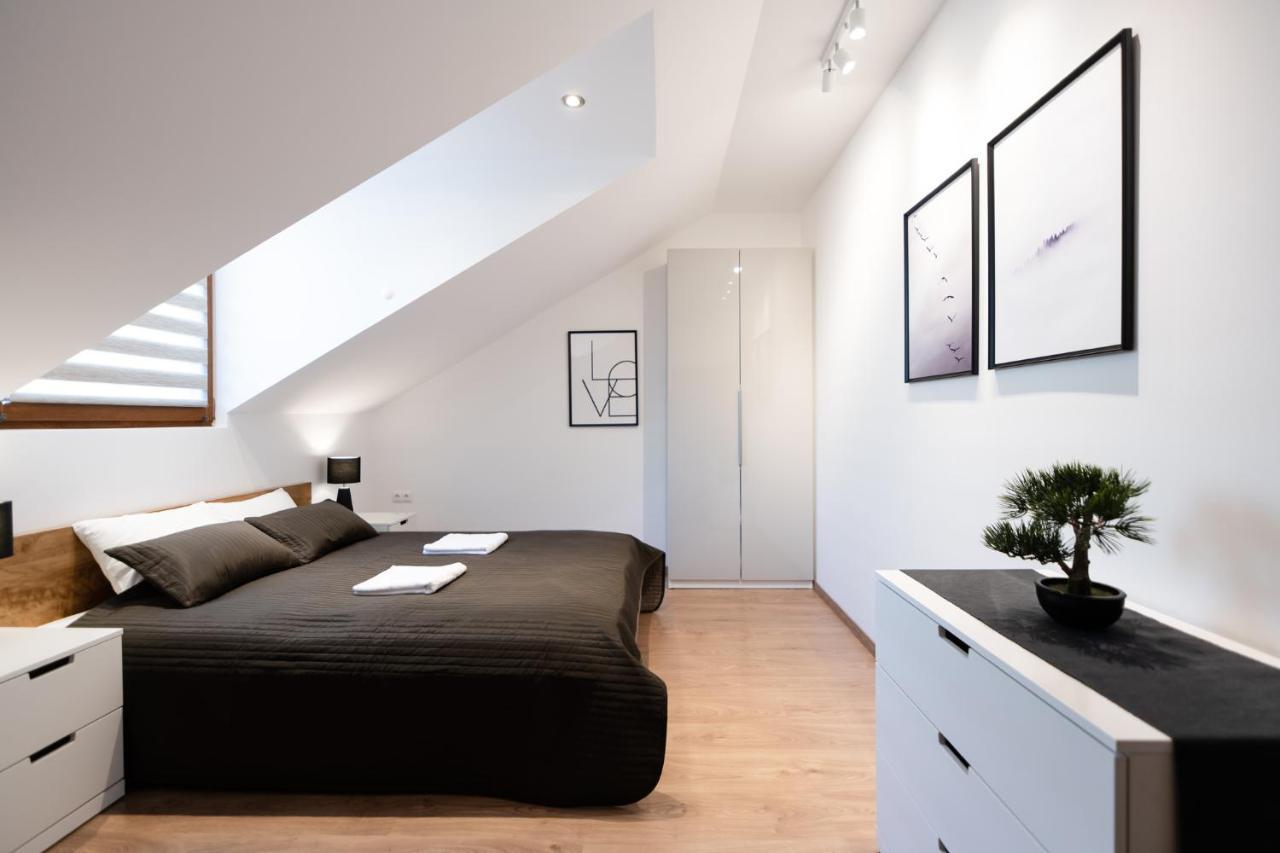 Neo Sky Apartment, Free Parking, 15 Min Walk Old Town&Kazimierz - By Homelike Krakow Dış mekan fotoğraf