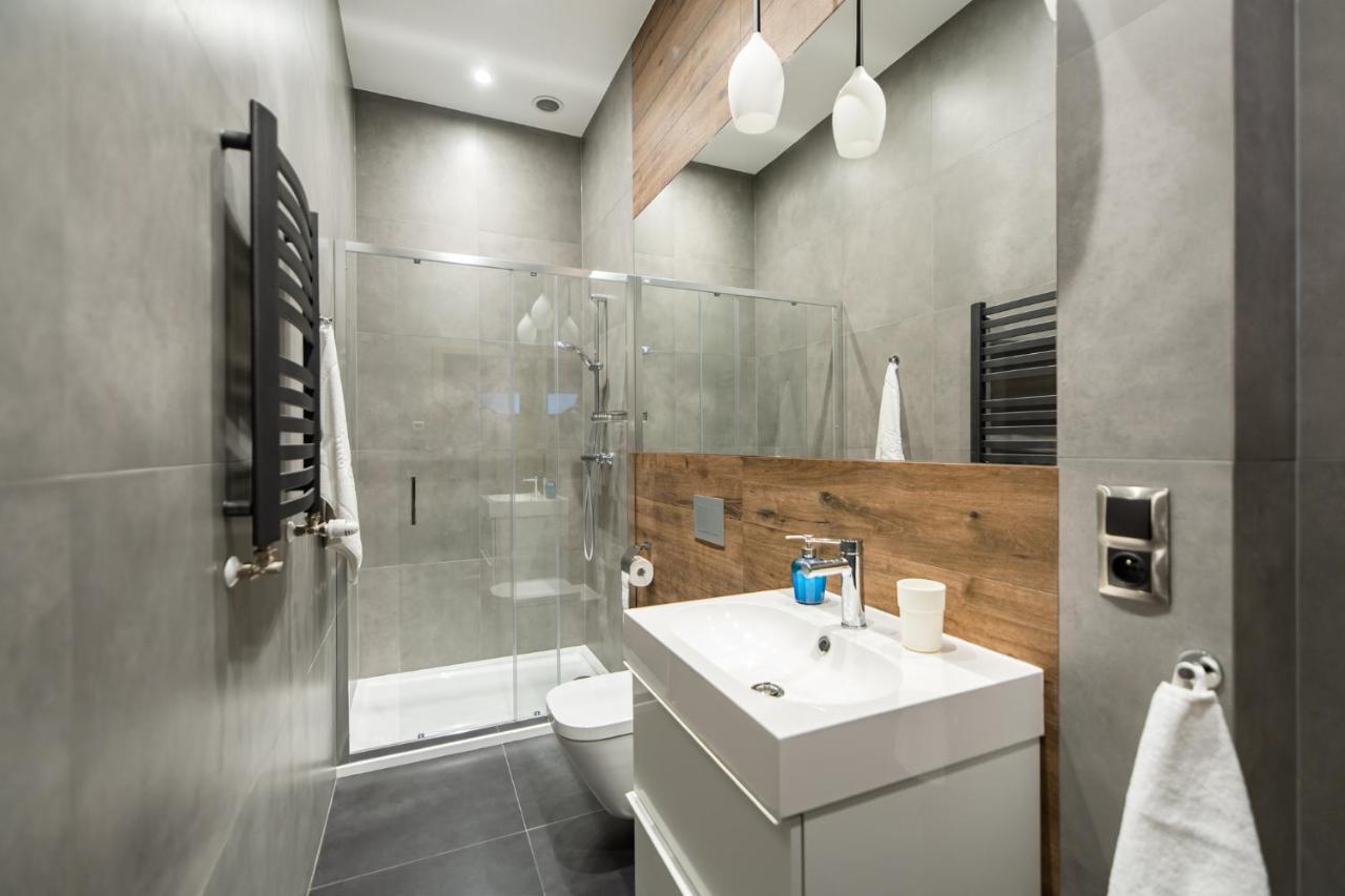 Neo Sky Apartment, Free Parking, 15 Min Walk Old Town&Kazimierz - By Homelike Krakow Dış mekan fotoğraf